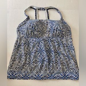 Land’s End blouson style Tankini top. Size 18w